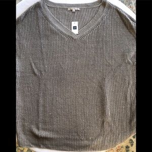 GAP short sleeved sweater